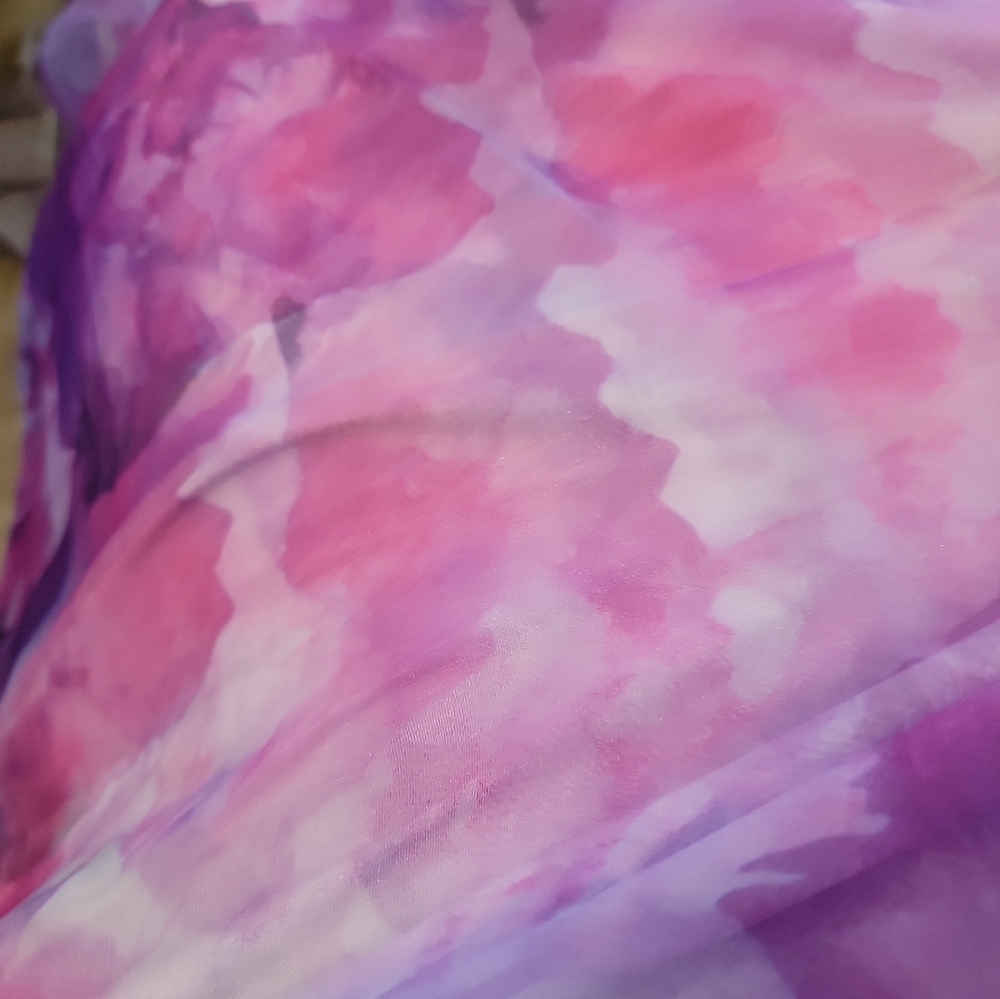 V Neck Organza Gown - Picture 3 of 3